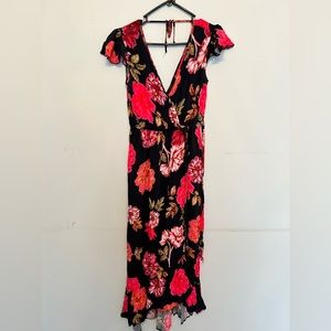 Hawaiian floral ruffle sleeve open back wrap pocket slit